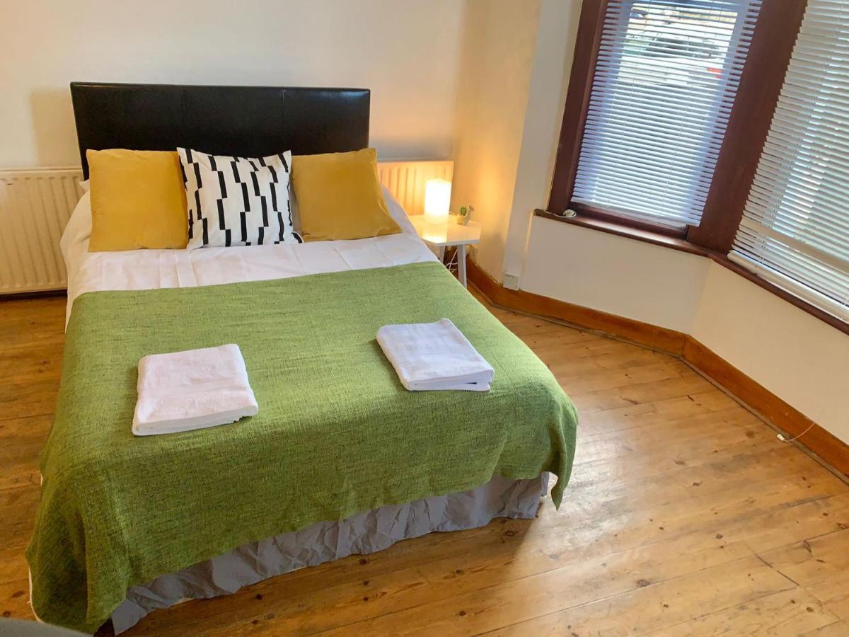 Balham, South London Spacious Guest House 1, 6 Rooms Available 외부 사진