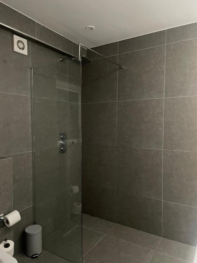Balham, South London Spacious Guest House 1, 6 Rooms Available 외부 사진