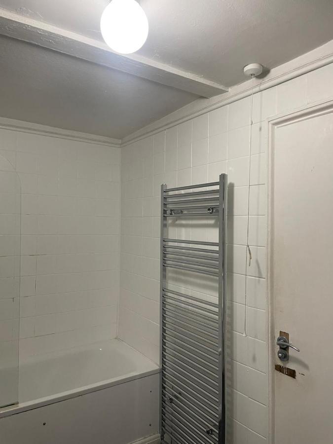 Balham, South London Spacious Guest House 1, 6 Rooms Available 외부 사진